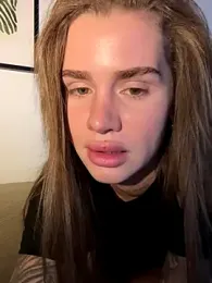 EmiliaCatalina webcam model stream image