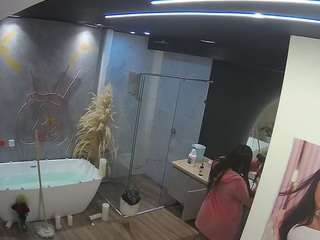 voyeurcam-casa-salsa-bathroom-4 webcam model stream image