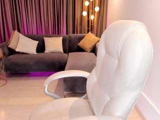 chantal-priston webcam model stream image