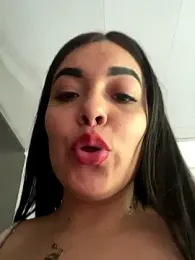 _SARA_69 webcam model stream image
