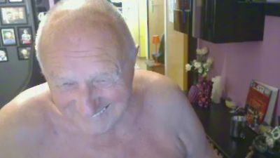 romwien webcam model stream image