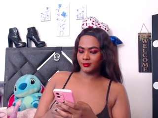 natasha-dourr webcam model stream image