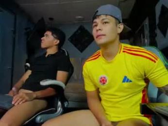mr_mois webcam model stream image