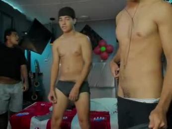 mr_mois webcam model stream image