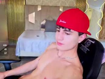 kyler_tay webcam model stream image
