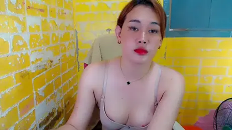 YoungGbigSuprise webcam model stream image