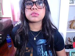 naahom1 webcam model stream image