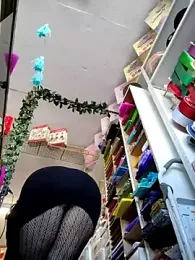 Mia_Novikov webcam model stream image