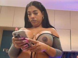 saamytits webcam model stream image