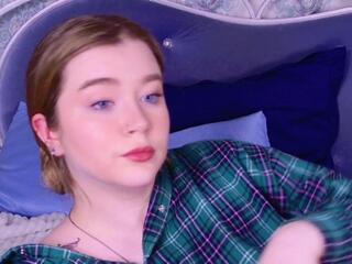 Kira Fors webcam model stream image