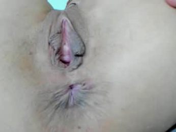 max_y_gemma webcam model stream image