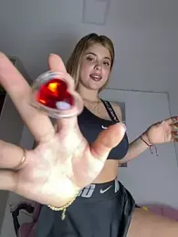 _Alicee_1 webcam stripchat model stream image