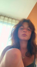 Bellaa75 webcam model stream image