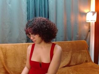 Avril Hill webcam model stream image