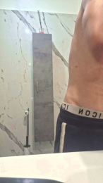 Lurio webcam model stream image