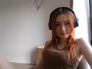 Mariel Ruh webcam model stream image