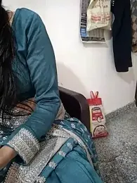 Shalu-Ji webcam model stream image