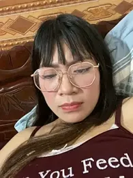 Helena-a webcam model stream image