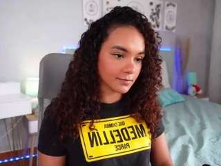 tinataylore webcam model stream image