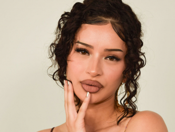 AnyMonroe webcam livejasmin model stream image