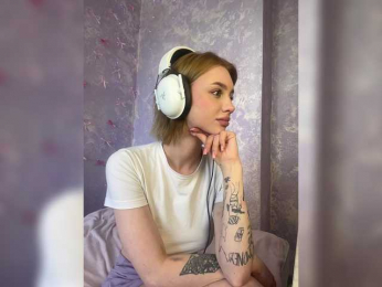 ice-hot webcam model stream image