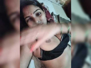 Tunnidelhi webcam model stream image