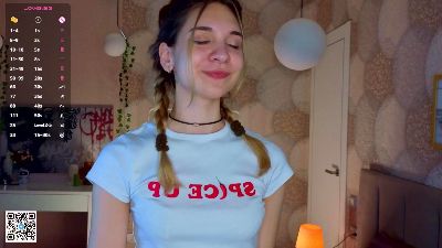 MaeAlison webcam model stream image