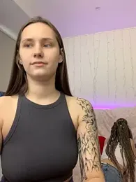 HotCaramellsTV webcam model stream image