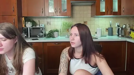 HotCaramellsTV webcam model stream image