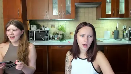 HotCaramellsTV webcam model stream image