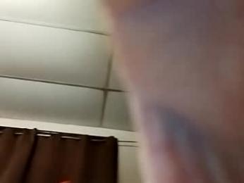 miloanj webcam model stream image