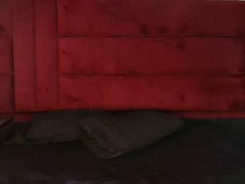 strawberrymia68_ webcam chaturbate model stream image