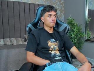 Ethan Lowell webcam model stream image