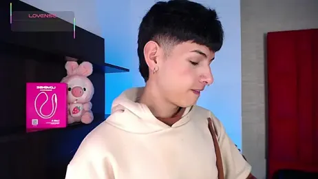 Ezra_Storm webcam model stream image