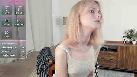 LaureMestler webcam stripchat model stream image