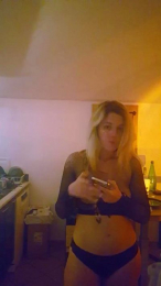 Hoper34 webcam cam4 model stream image