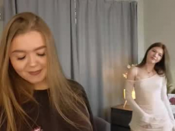 berry_bloom webcam model stream image