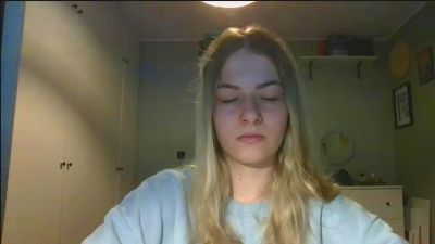 Rosie_June webcam cam4 model stream image