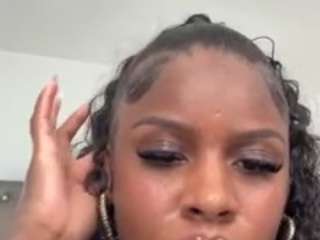 thickassrayne webcam camsoda model stream image