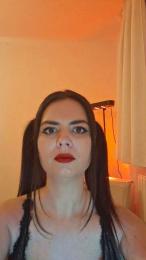 Lovecha_ webcam model stream image