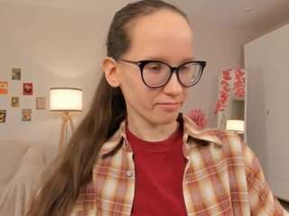 lynettebails webcam model stream image