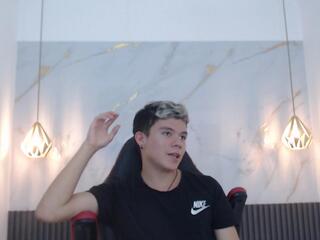 Camiilo Vega webcam model stream image