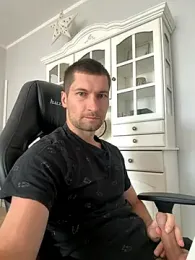 HotUkraine webcam model stream image