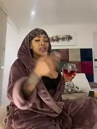 sexyTHANDO webcam model stream image