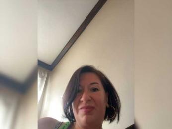 Lola-211 webcam bongacams model stream image