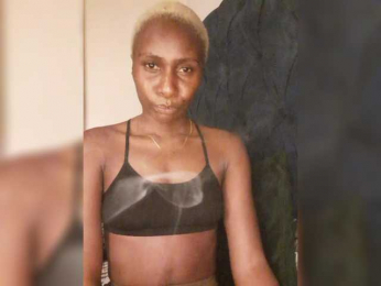 Naom webcam bongacams model stream image
