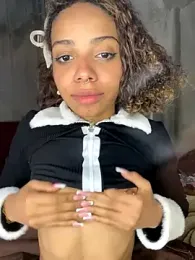 yumi_hanna webcam stripchat model stream image