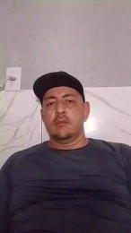 OliverToughuy webcam model stream image