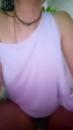 __nina webcam model stream image