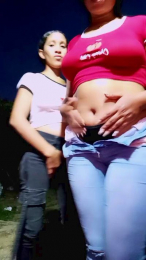 Jeans_Pee webcam cam4 model stream image